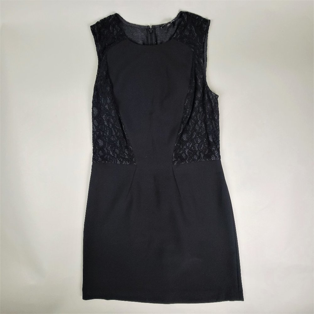 ANN TAYLOR Sleeveless Pencil LBD with Lace Accents (Size 6)